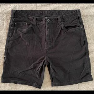 Mens PrAna Organic Cotton Blend 38” x 9” Inseam Shorts Charcoal